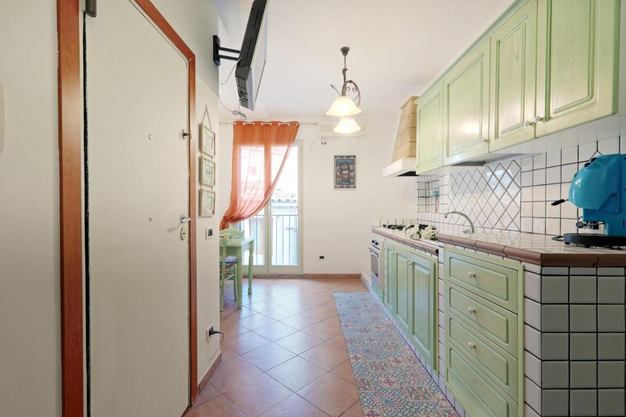 Casa Di Molly Cozy Apartment Near Via Roma Palermo Exterior photo